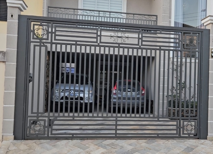 Portão decorativo em ferro